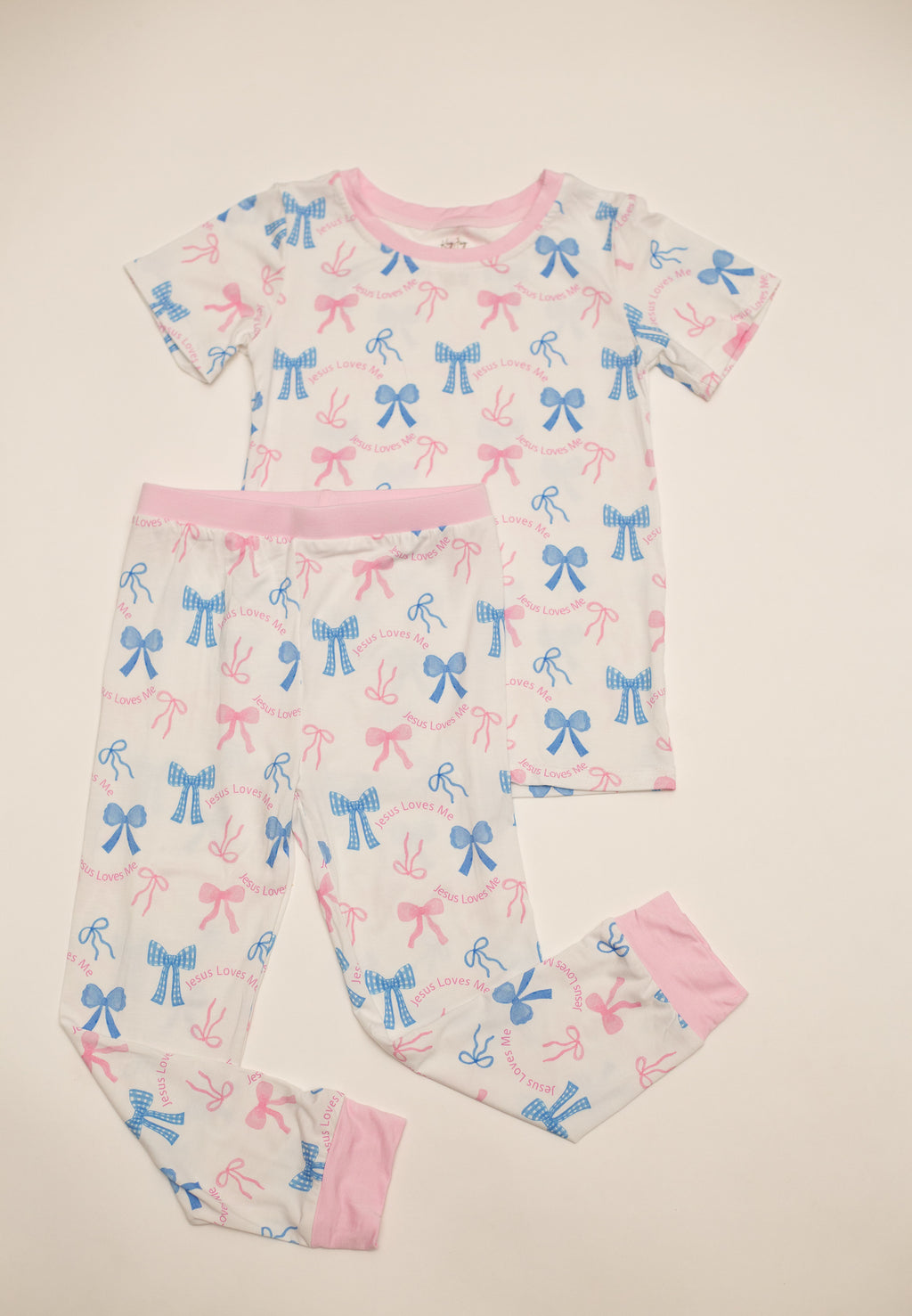 Jesus Loves Me Bows Bamboo Set